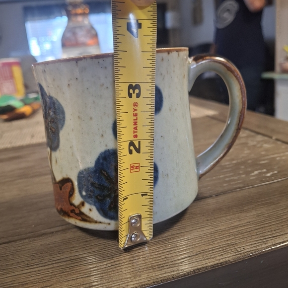 Ken Edwards Speckled mug - Picture 3 of 6